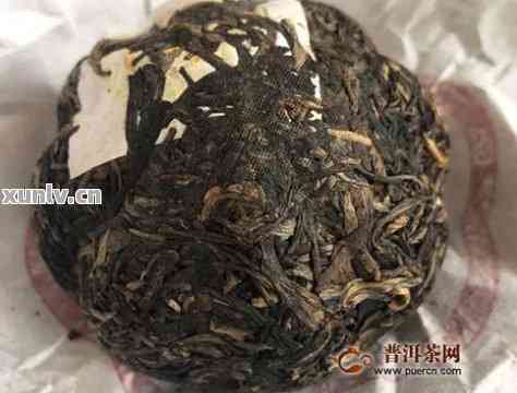 探究普洱茶泡出白色泡沫现象：原因、正常与否解析及处理方法