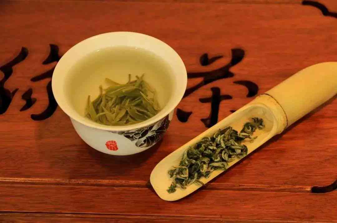 普洱茶泡锦鲤：品味独特还是浪费茶叶？如何正确欣与搭配？