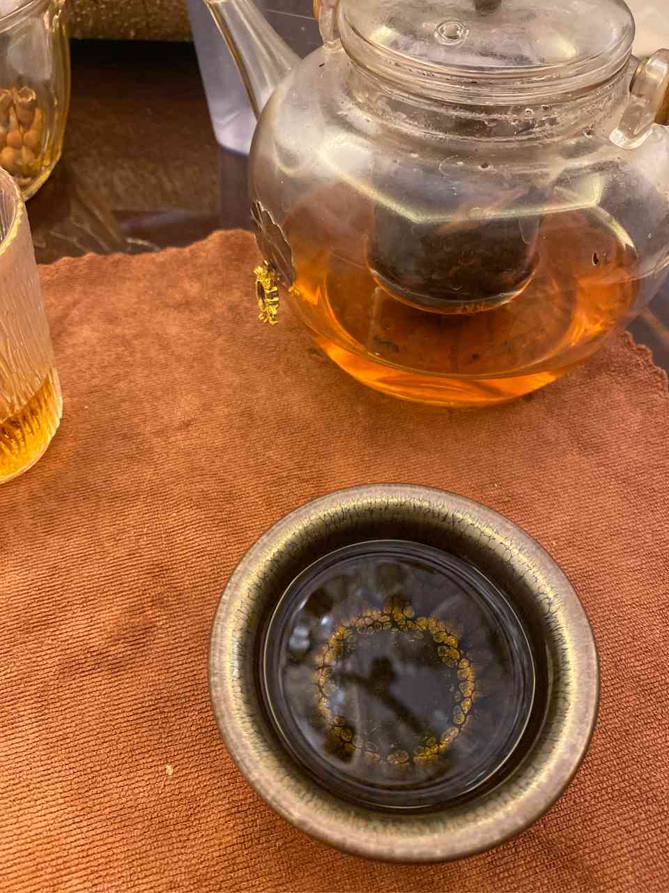 煮了一天的普洱茶