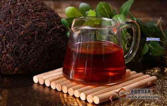 发烧时饮用普洱茶：一种可能的自然疗法？