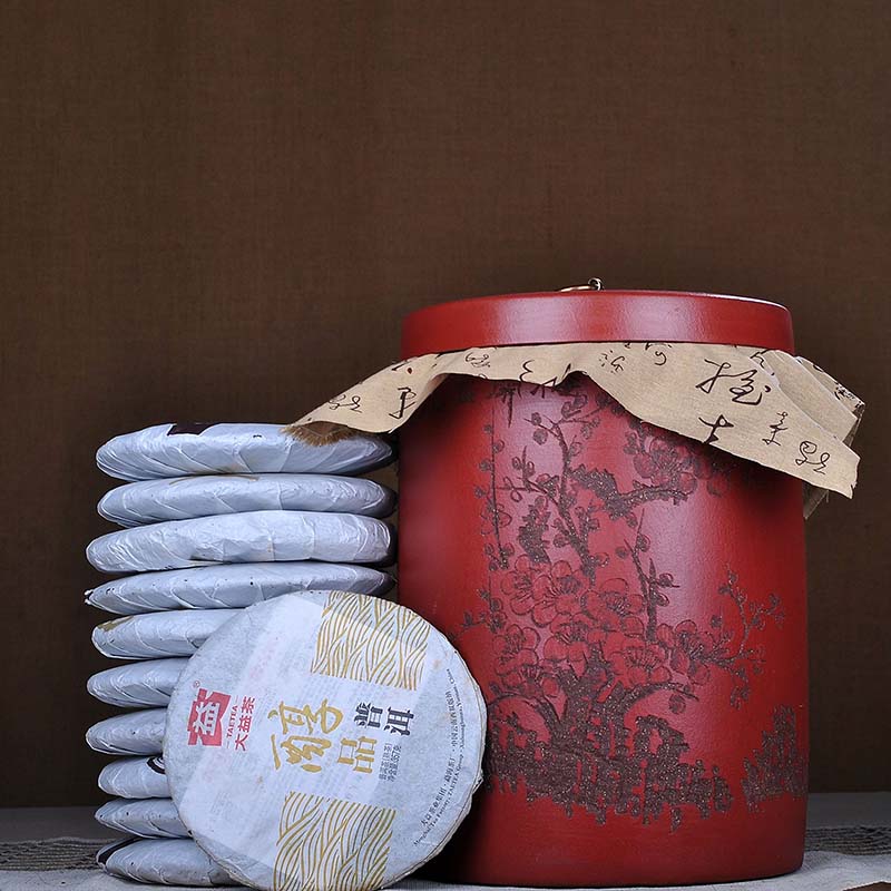 精美普洱茶叶罐：茶饼收藏与礼品赠送的理想选择