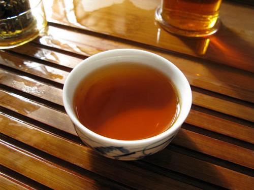 探索普洱茶对血管健的潜在影响及其科学依据