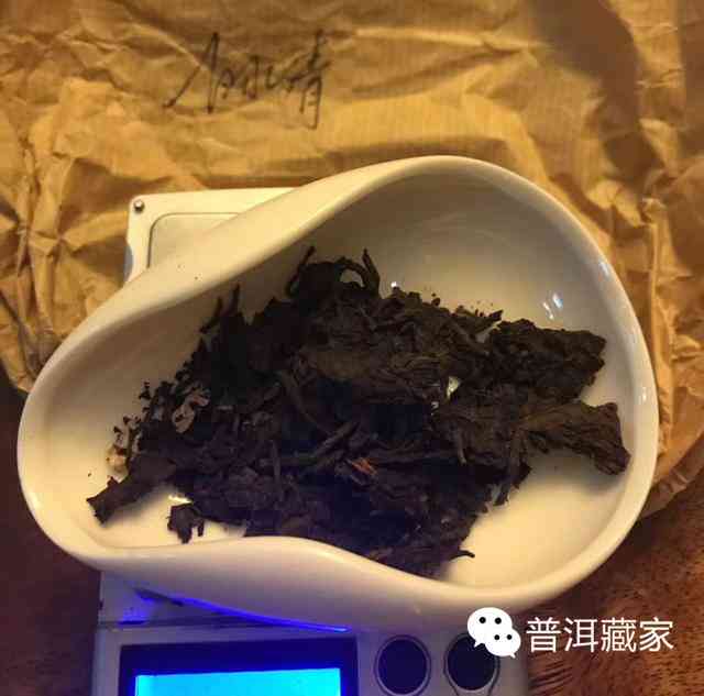 八八青饼：普洱茶中的一抹青色传奇