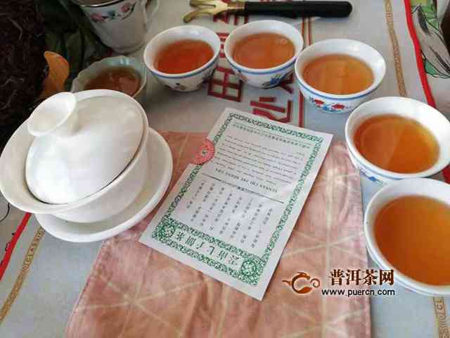 中茶精选八八青饼生茶：一款口感独特的普洱茶体验