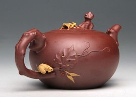红皮泥料制作的紫砂壶，搭配什么茶叶最合适？
