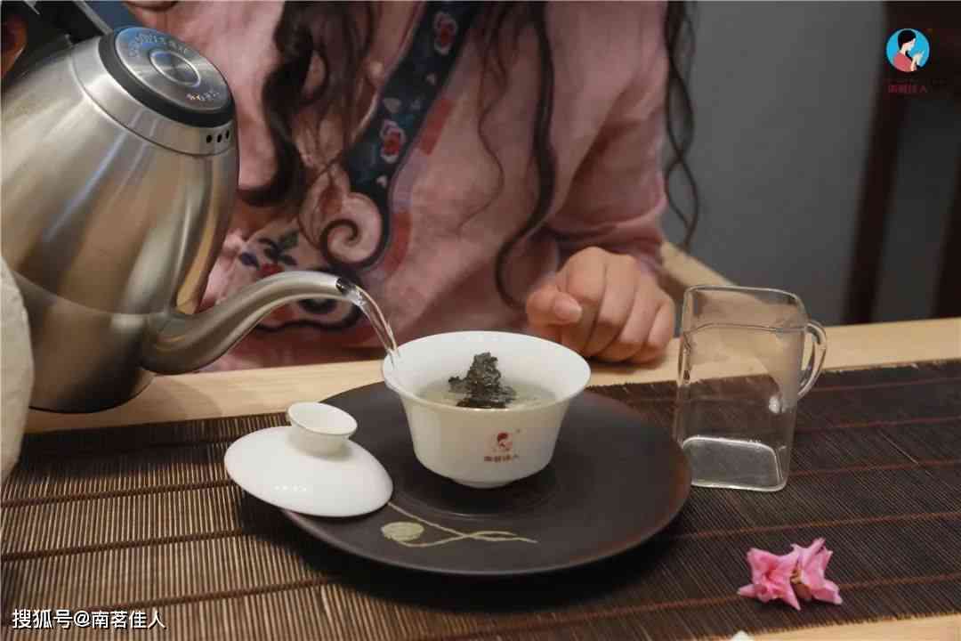 普洱茶醒茶全攻略：你会正确醒茶吗？怎么醒？须醒多久？冲泡前怎样操作？