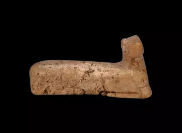 汉代玉兵符的考古发现、历史背景与文化意义：一篇全面解析