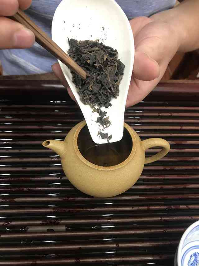 探索大益普洱茶：一款茶叶的文化与经济价值