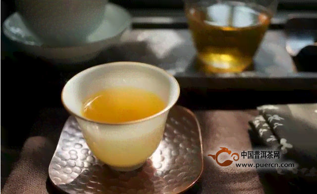 普洱茶砖的茶梗是什么味道-普洱茶砖的茶梗是什么味道的