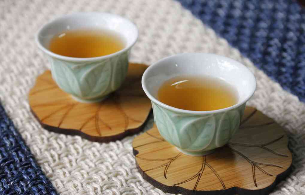 普洱茶砖的茶梗是什么味道-普洱茶砖的茶梗是什么味道的