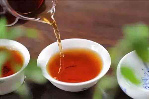 有关普洱茶的东西有哪些，包括普洱茶的种类、功效、制作工艺等方面的内容。