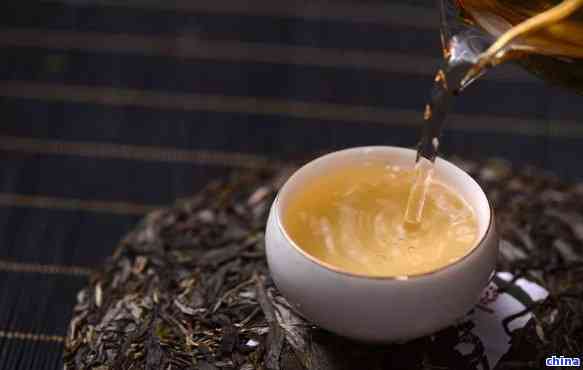 冰岛纯料普洱茶：品质、制作工艺与口感的全面解析
