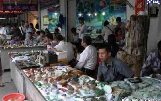 广东卖的翡翠产自哪里？广东哪里是翡翠批发的地方？