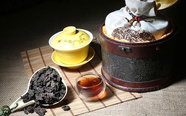 陈皮普洱茶小饼：口感、功效与冲泡方法全面解析