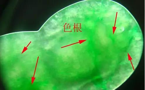 翡翠具有什么结构：高档次、更好、好的特点和组成