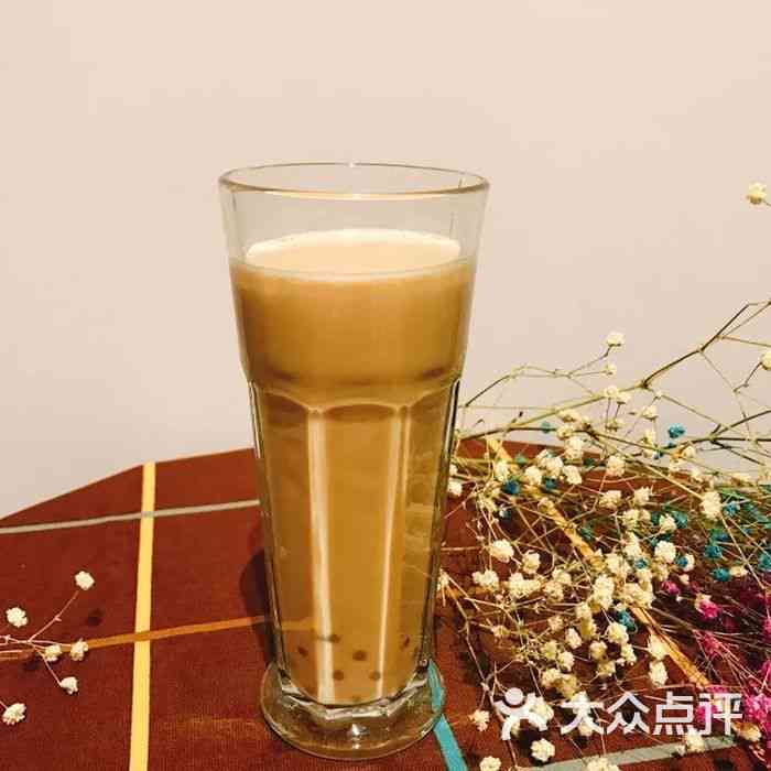 王     特制的香醇奶茶：口感与品质的完美融合