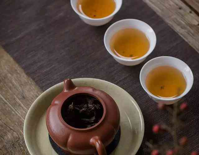 南糯山全解析：探索普洱茶的宝藏之地，品味六大茶类与独特风味