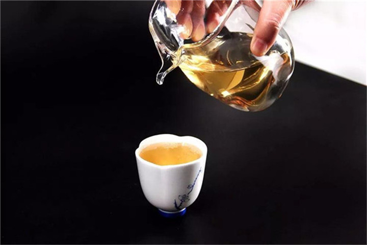 深度解析：普洱茶单株品种的独特魅力及其健益处