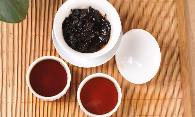 阿楚家的普洱茶品质如何？口感特点、冲泡方法和收藏建议一应俱全！