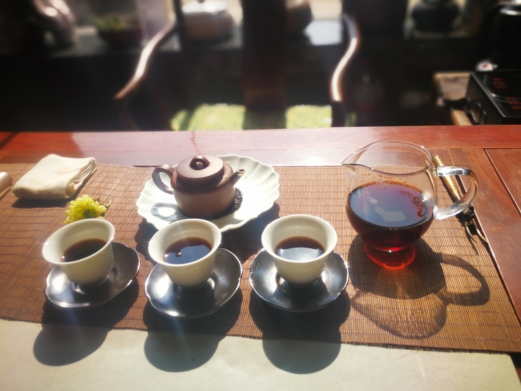 老高详解普洱茶的独特魅力及其制作过程