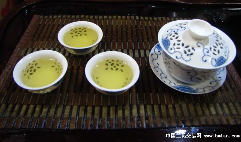 凤凰单枞与普洱茶：一种特别的茶文化体验