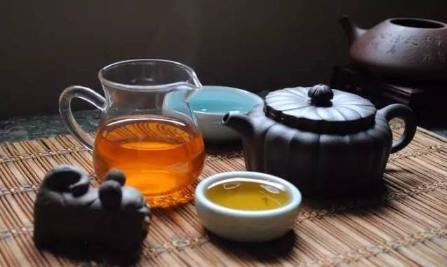 一片式普洱茶冲泡方法：如何让一杯普洱茶呈现出的口感？