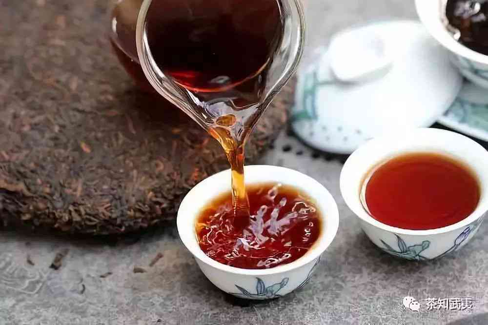 探寻普洱茶的独特风味：一位不喜欢普洱茶的人士体验之旅