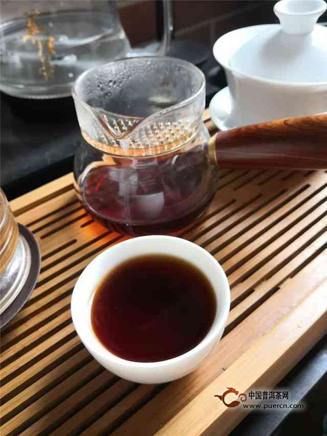 俊仲号老树普洱茶熟茶多少钱2013-俊仲号老树普洱茶熟茶多少钱2013荷香古韵