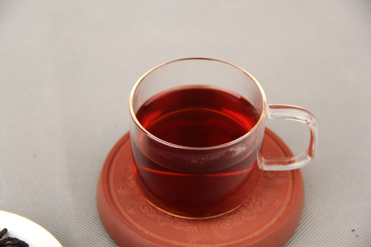 冰岛古树普洱茶：云南特色茶叶的批发与价格解析