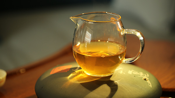 普洱茶的寓意与功效：为什么送礼是一种受欢迎的选择？