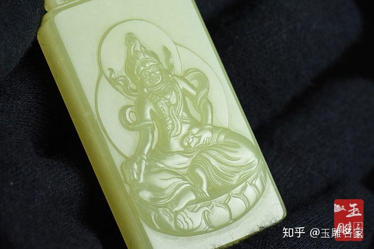 黄财神玉牌佩戴禁忌与使用，黄财神玉牌是否可手盘和雕制？