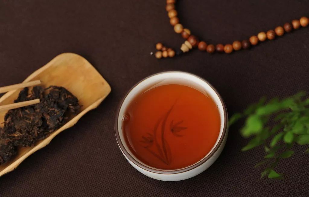 云南古树普洱茶：十大独特品种的品鉴与鉴