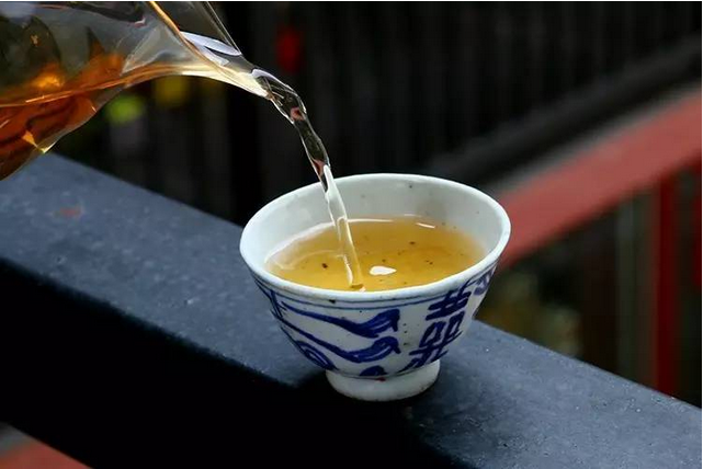 云华系列普洱茶全面解析：品质、口感、冲泡方法与收藏价值一应俱全！