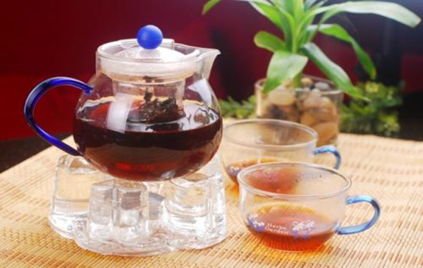 普洱茶神奇功效：全面解析及其对人体健的十大益处