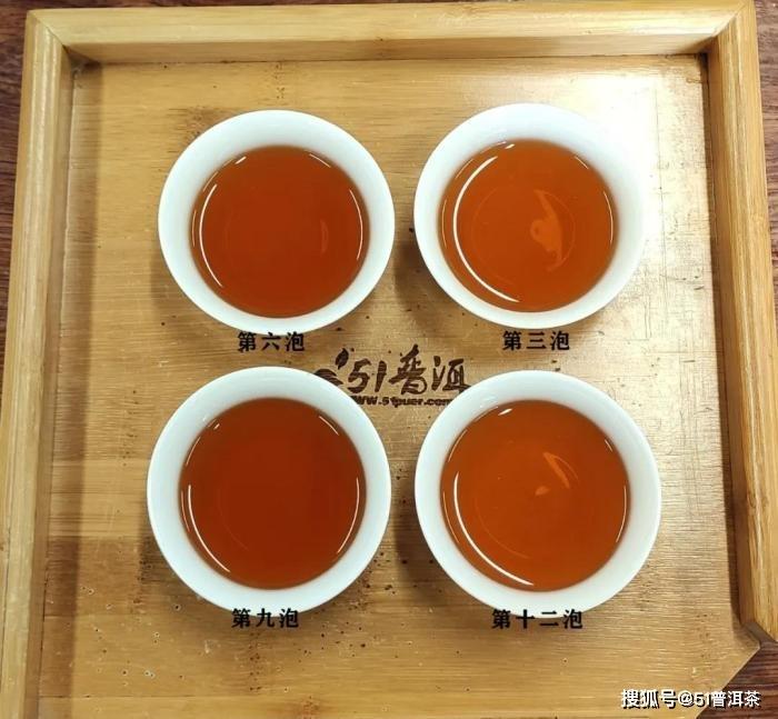 熟茶普洱茶的品鉴：如何通过观察其颜色进行准确区分？