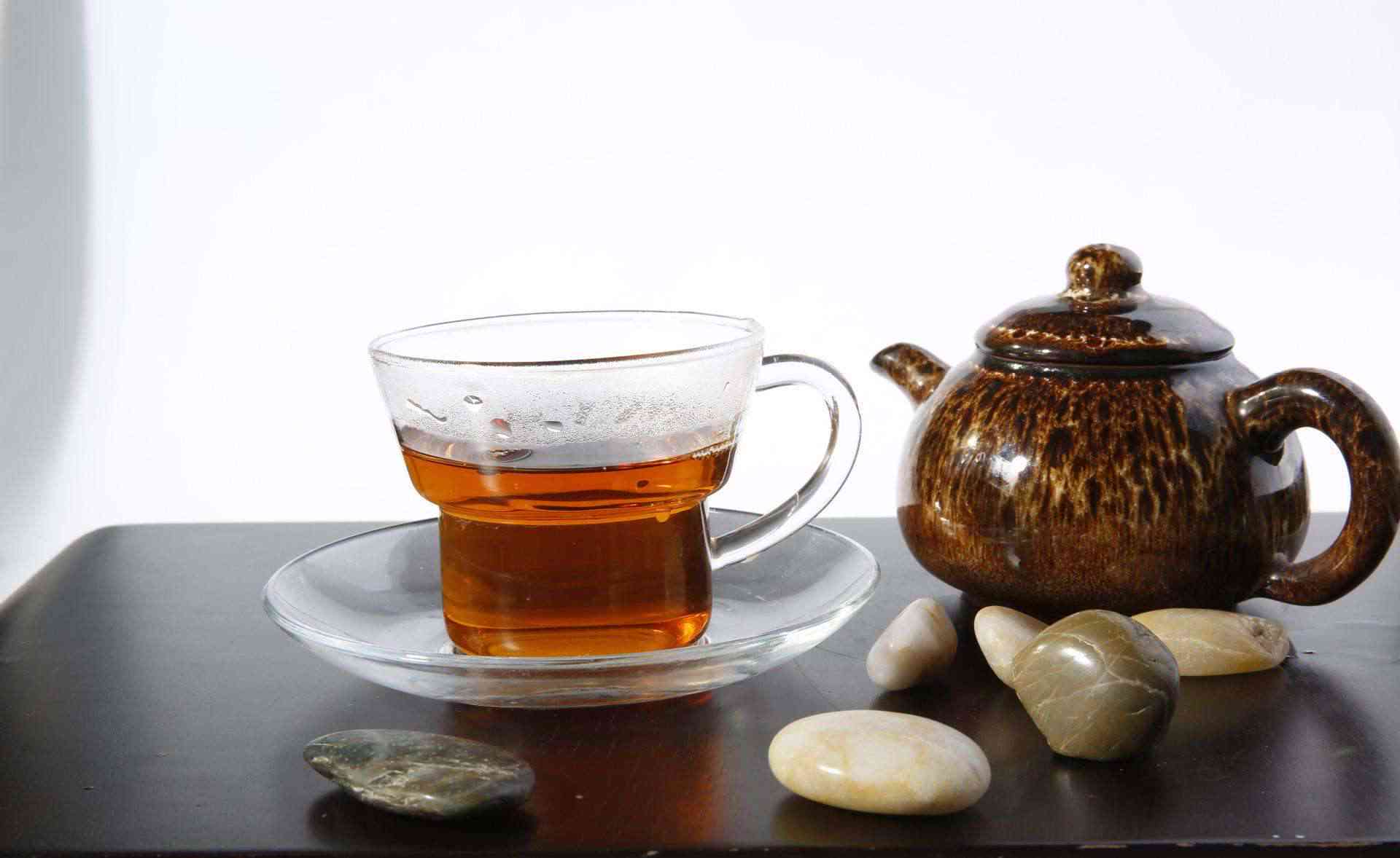 陈年普洱茶颗粒品饮全攻略：冲泡方法、口感体验及饮用时间