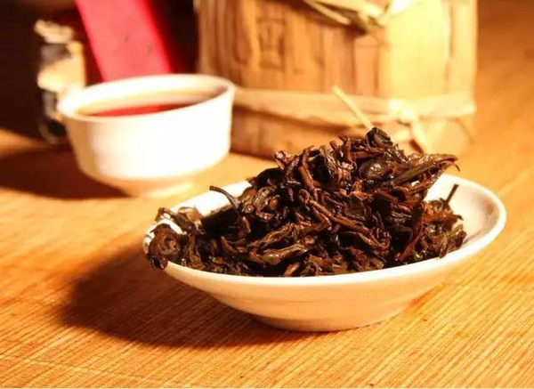 糯香普洱茶是怎么回事：一种茶叶的介绍及其功效、作用与禁忌