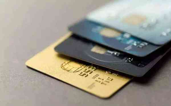 逾期27次的信用卡用户该如何重建信用？