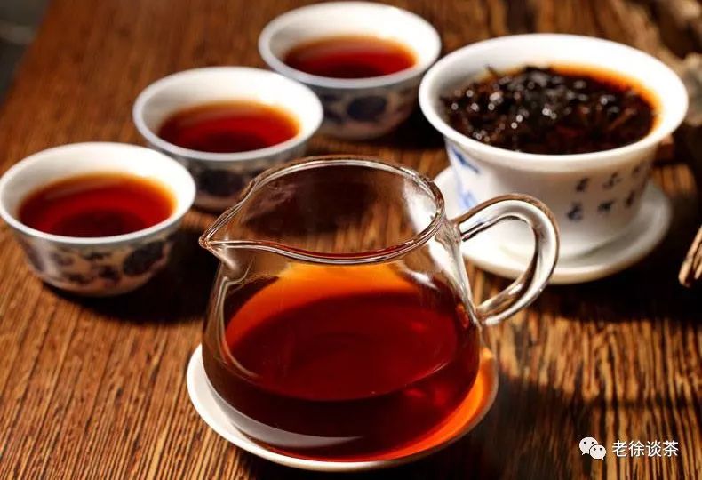 湿仓普洱茶是否仍可饮用？其安全性和口感如何？