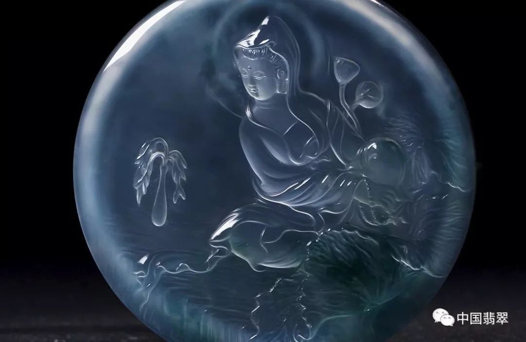 阿尔宙斯天蓝玉石的用途和价值：探索神秘能量与宇宙奥秘