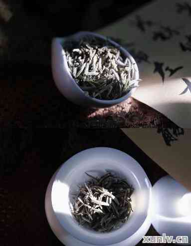 探究云南普洱茶中的独特银丝：其品质特点与口感分析