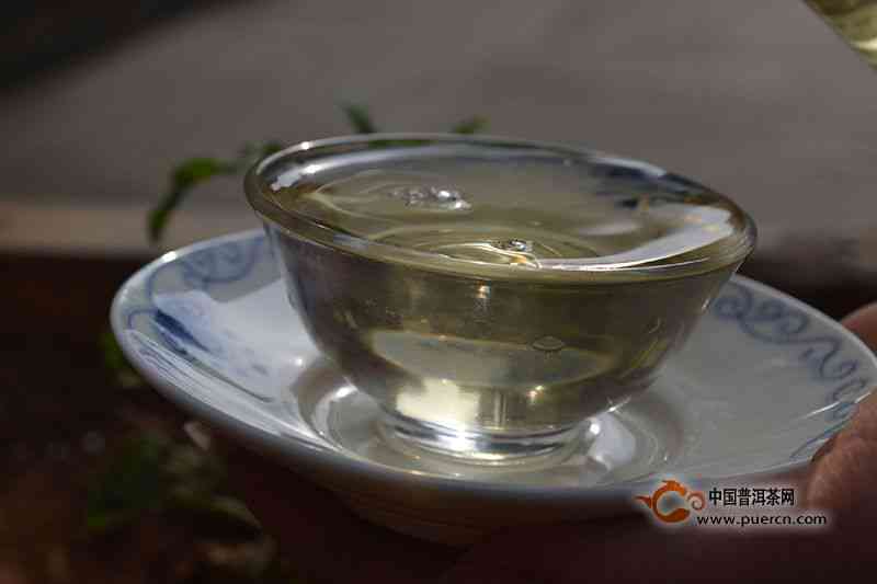 普洱茶茶梗属于普洱茶类茶叶。
