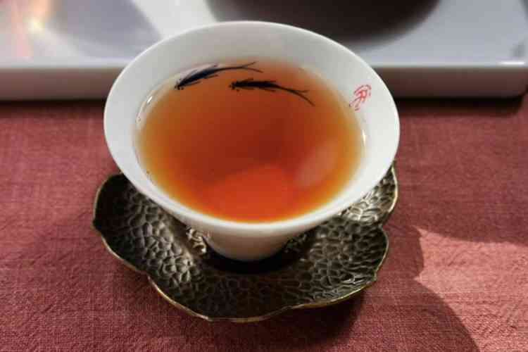 小提和普洱茶的区别是什么？