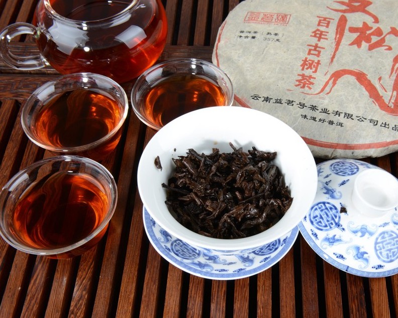 云南西双版纳定制普洱茶厂：勐海茶叶加工与详情