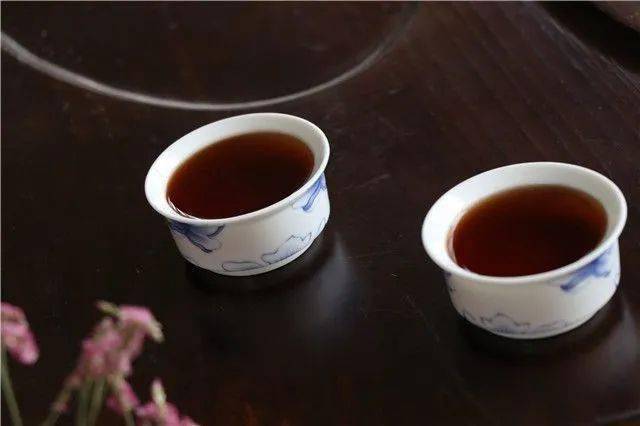 普洱茶有杂味怎么办？小妙招教你处理普洱茶的异味与堆味，解决怪味问题。