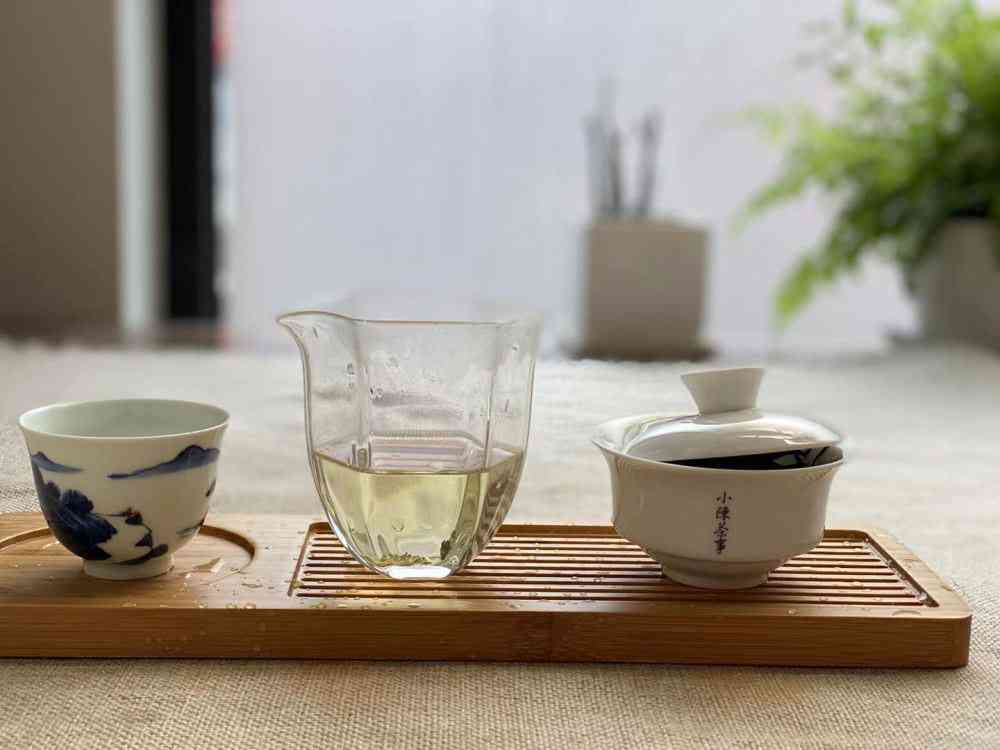 普洱茶与白茶：两种茶叶的不同之处及如何制作白茶