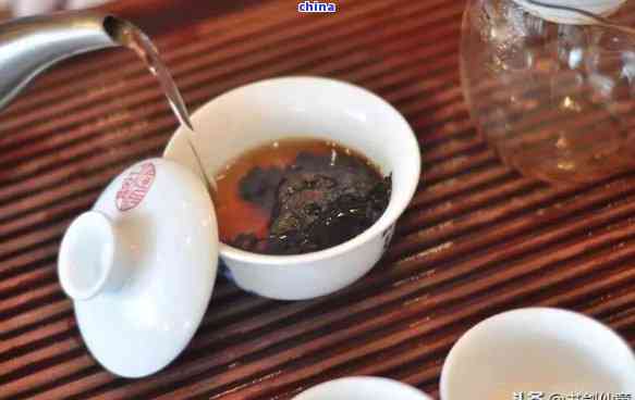 全方位指南：如何彻底清洁普洱茶饼以保持其品质和口感？