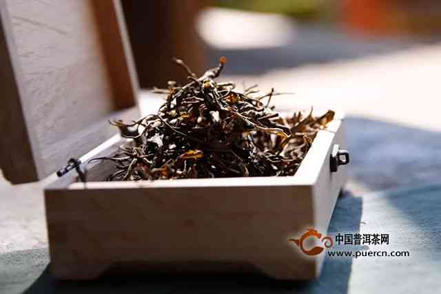 普洱茶存塑料盒有吗能喝吗安全吗？普洱茶用塑料盒存放好吗？