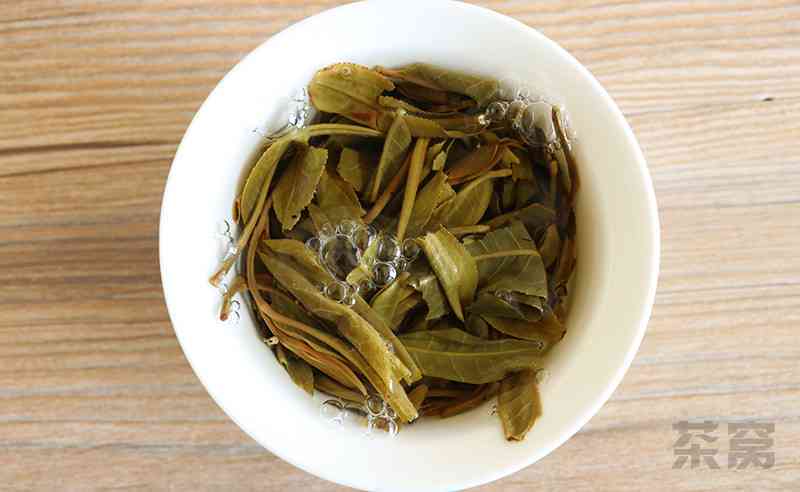 冰岛古树生茶：一款具有独特功效的普洱茶