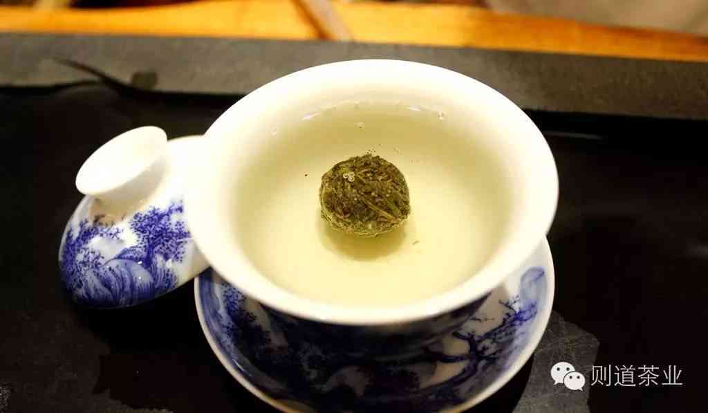 探究普洱茶中的龙珠小圆球：它是什么茶的秘密